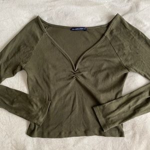 NWOT Abercrombie & Fitch Crop Top